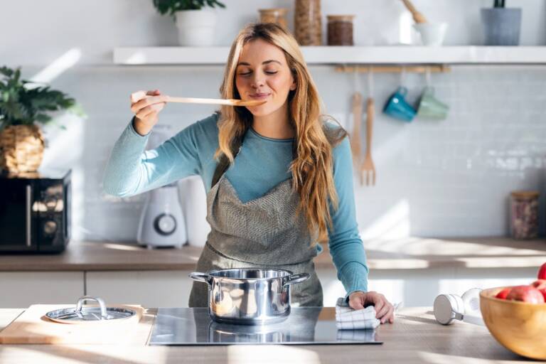 Semplici Trucchi Per Risparmiare In Cucina Contro L Aumento Dei Prezzi