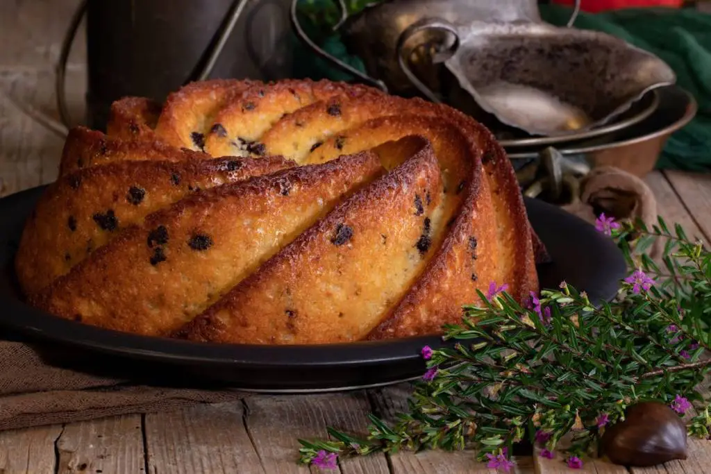 Ciambella con gocce di cioccolato