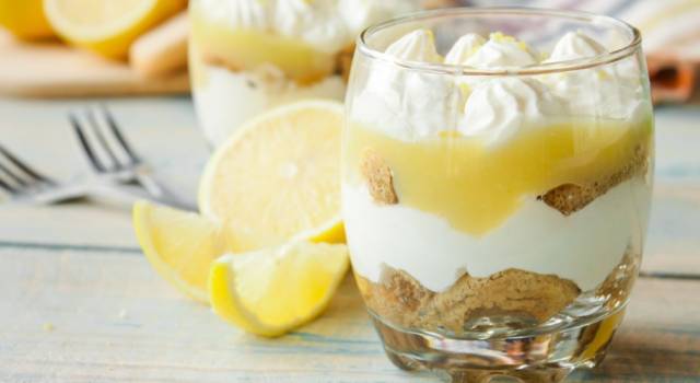 Tiramisù al limone: la ricetta del dolce fresco e sempre buono!