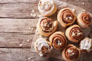 Cinnamon rolls