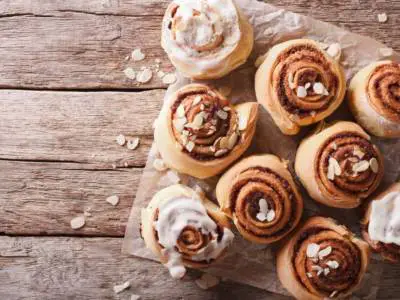 Cinnamon rolls