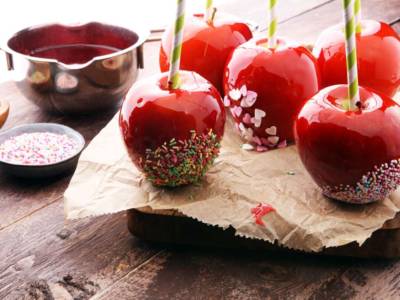 Golose e scenografiche: sono le mele caramellate!