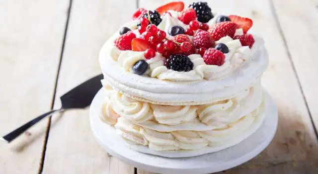Meringata La Ricetta Per Un Dolce Buonissimo E Scenografico