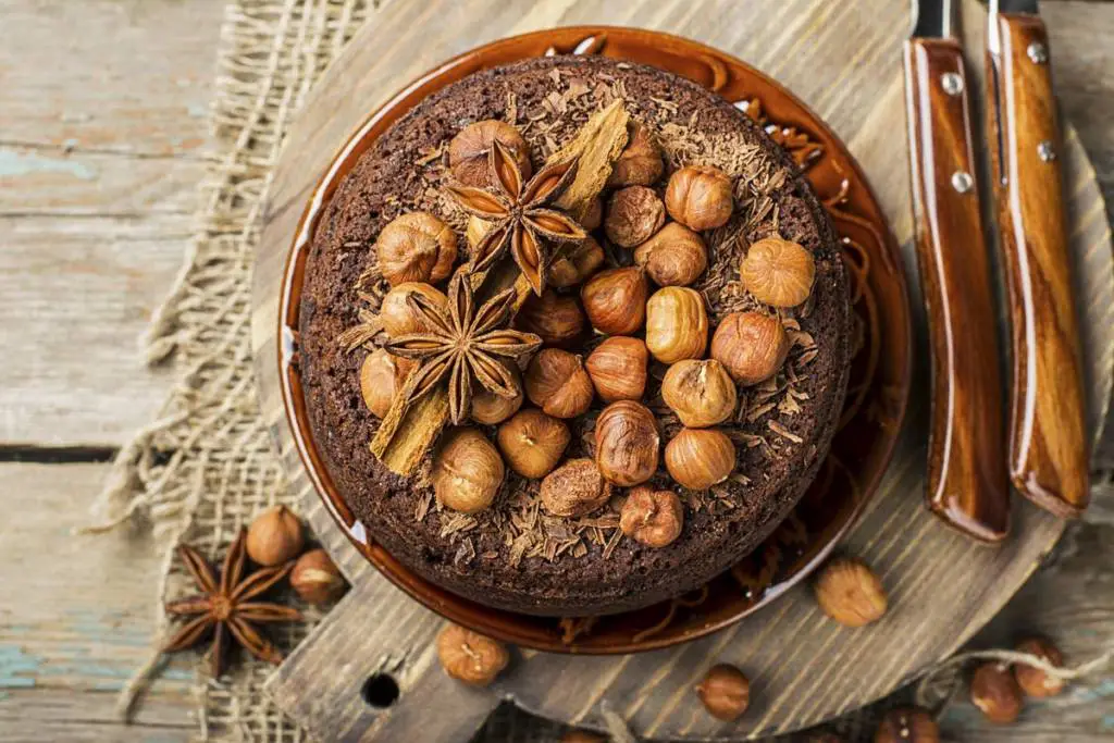 Torta al cioccolato e nocciole