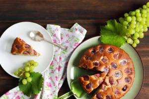 Torta con uva