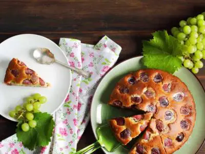 Torta con uva
