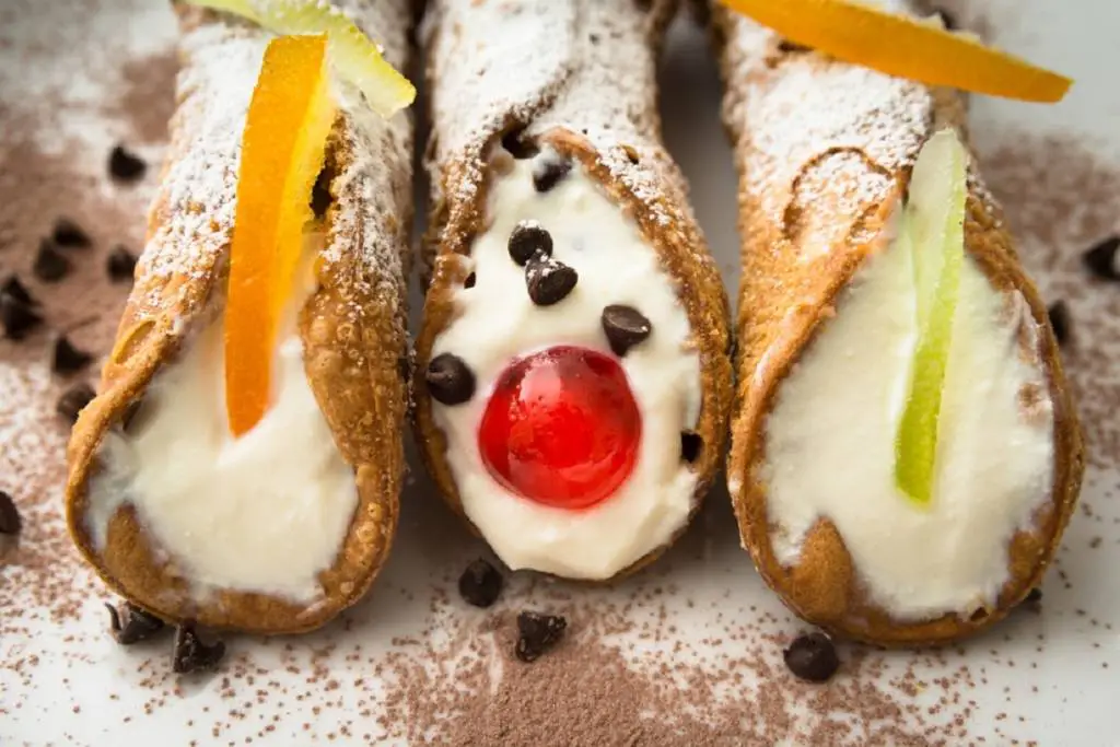 cannoli siciliani
