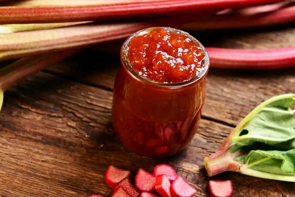 marmellata di rabarbaro
