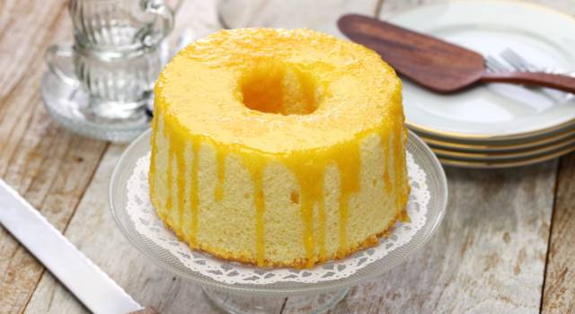 Chiffon cake all&#8217;arancia: un dolce alto, soffice e profumatissimo!