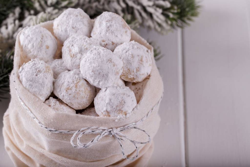 Cosa aspettate a preparare i biscotti palle di neve? Ecco ingredienti e ricetta!