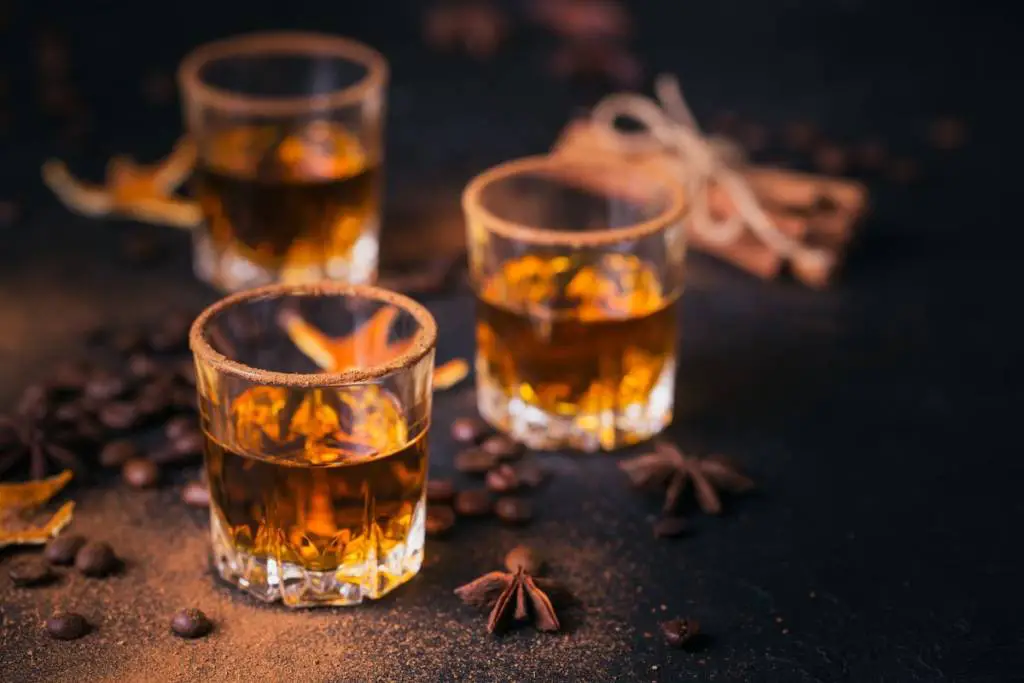 liquore alla cannella