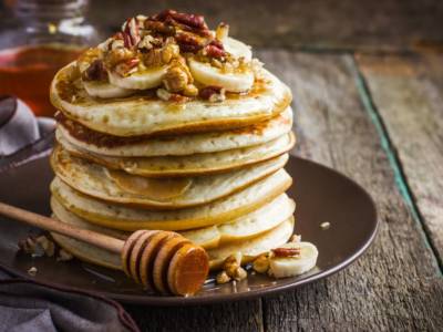 Avete mai provato i pancake senza glutine? Ecco la ricetta che vi stupirà!