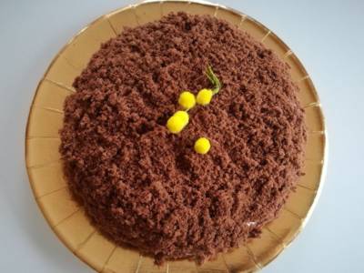 Torta mimosa al cioccolato: rivisitiamo uno dei dolci simbolo della festa della donna
