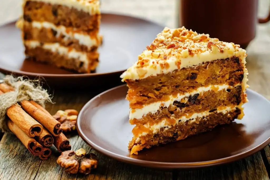 Torta carote e prugne secche