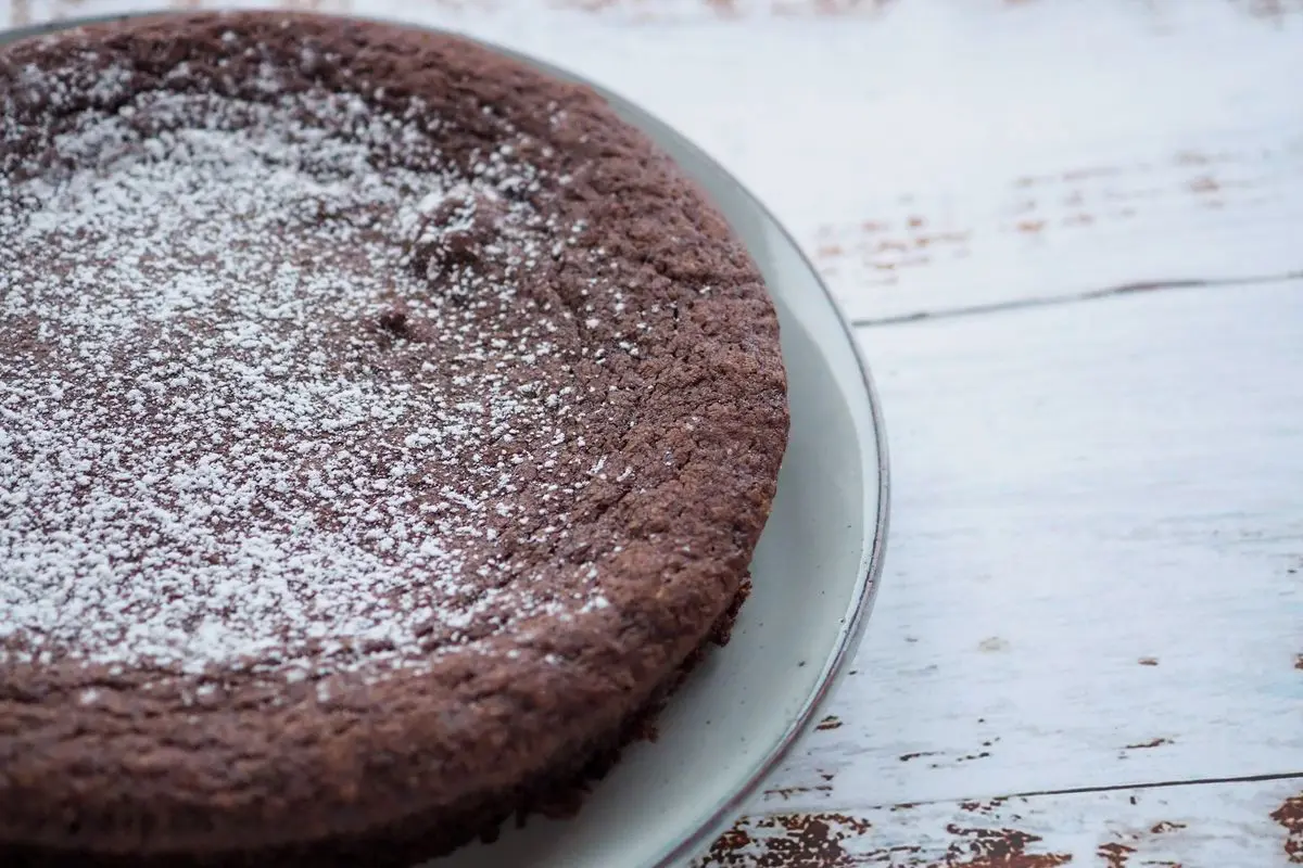 Torta all'acqua al cacao