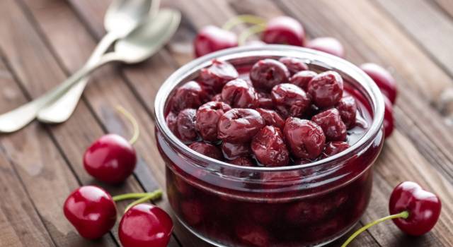 Ciliegie sciroppate: una ricetta classica per conservare la frutta!