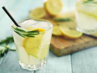 Gin Fizz, il cocktail al limone che non passa mai di moda!