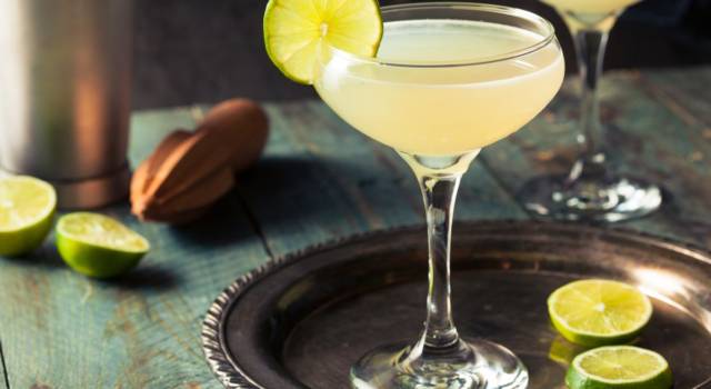 Prepariamo il Daiquiri, un cocktail fresco e dissetante dalle mille varianti!
