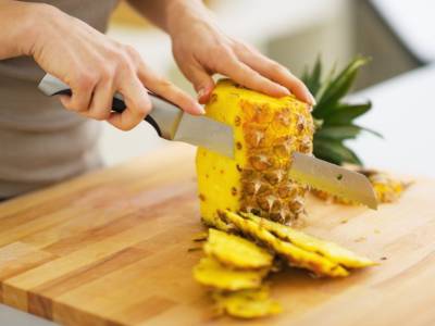 pulire ananas