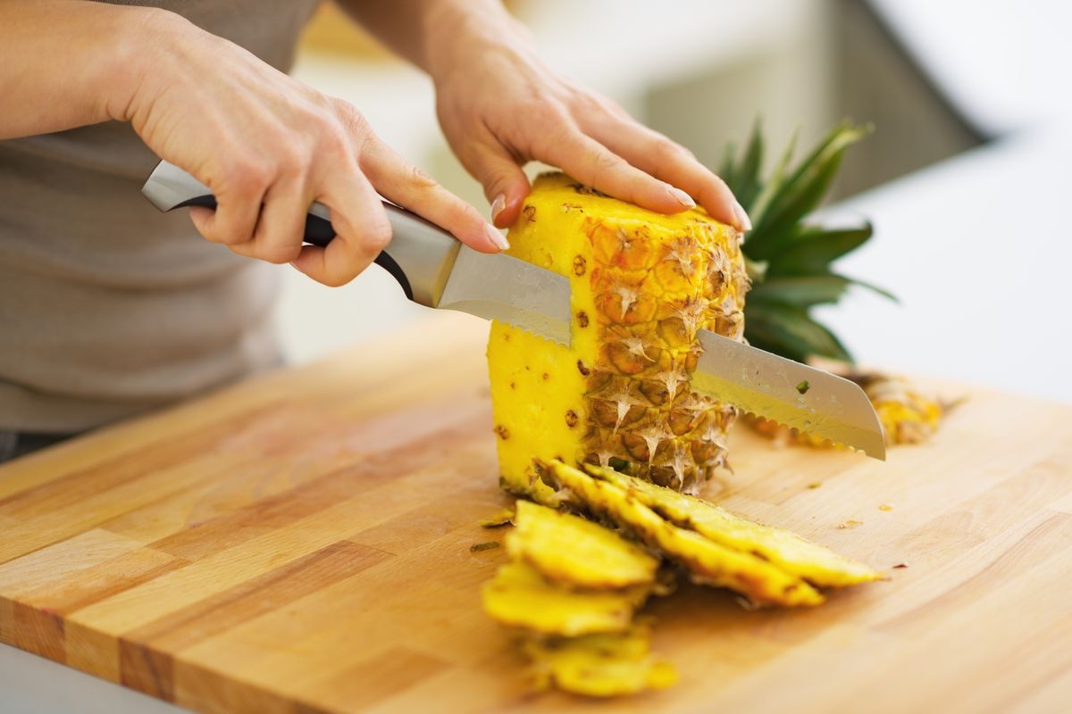 pulire ananas