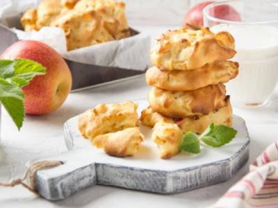 Biscotti alle mele morbidi: attenzione perché uno tira l’altro!