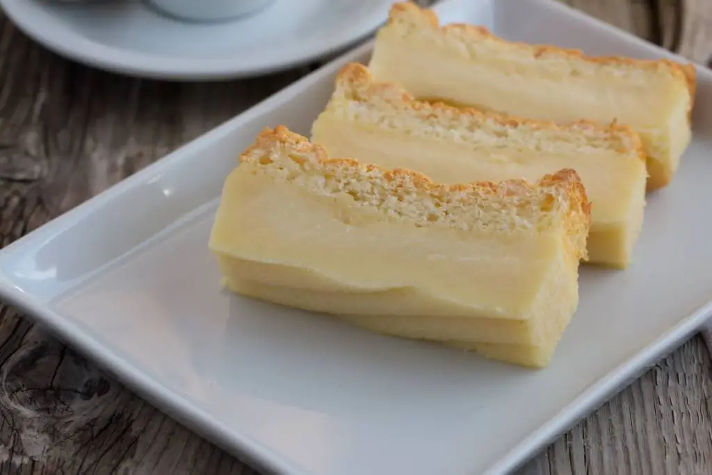 Custard cake