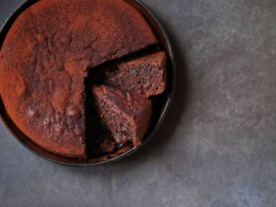 Torta in padella al cioccolato: una ricetta davvero veloce!