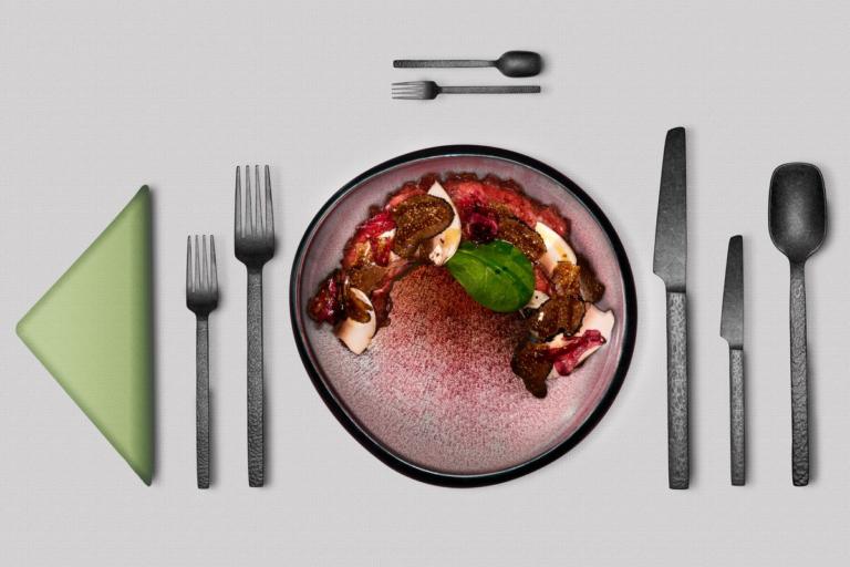 Mise en place completa a tavola come sistemare piatti, posate e bicchieri