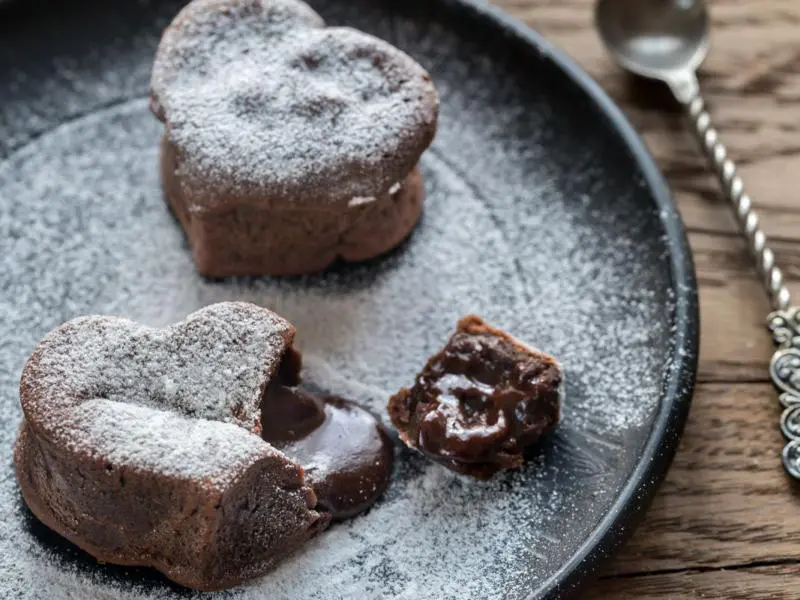 Cupcake di San Valentino: la ricetta dei dolcetti glassati