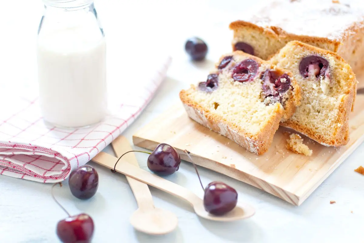 Plumcake alle ciliegie