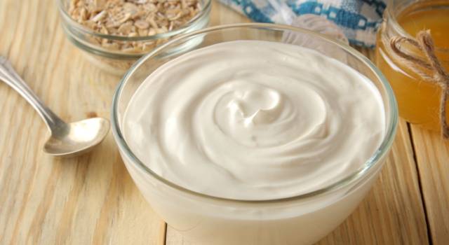 Con tanto buon latte: ecco come ottenere lo yogurt con il Bimby senza sforzi!