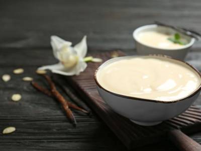 Crema alla vaniglia: la salsa perfetta per farcire qualsiasi dolce