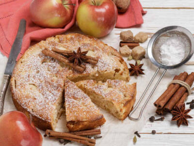 Torta di mele e cannella: la variante più fragrante e profumata