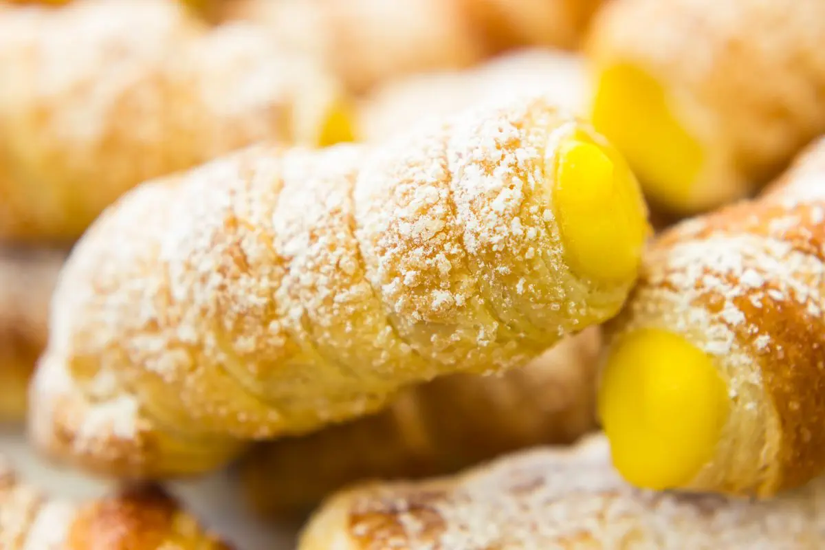 Cannoncini alla crema