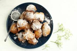 Frittelle con uvetta