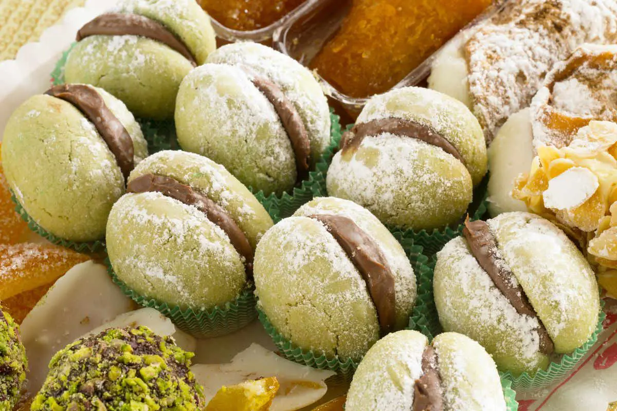 Baci di dama al pistacchio