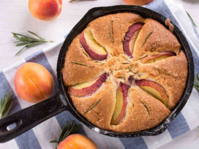 torta alle pesche in padella