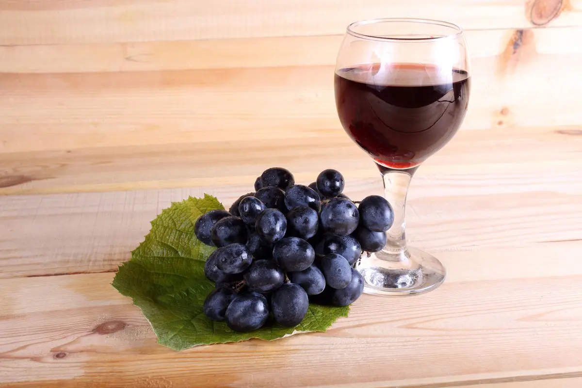 Liquore uva fragola