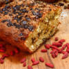 Torta di mele e bacche di goji
