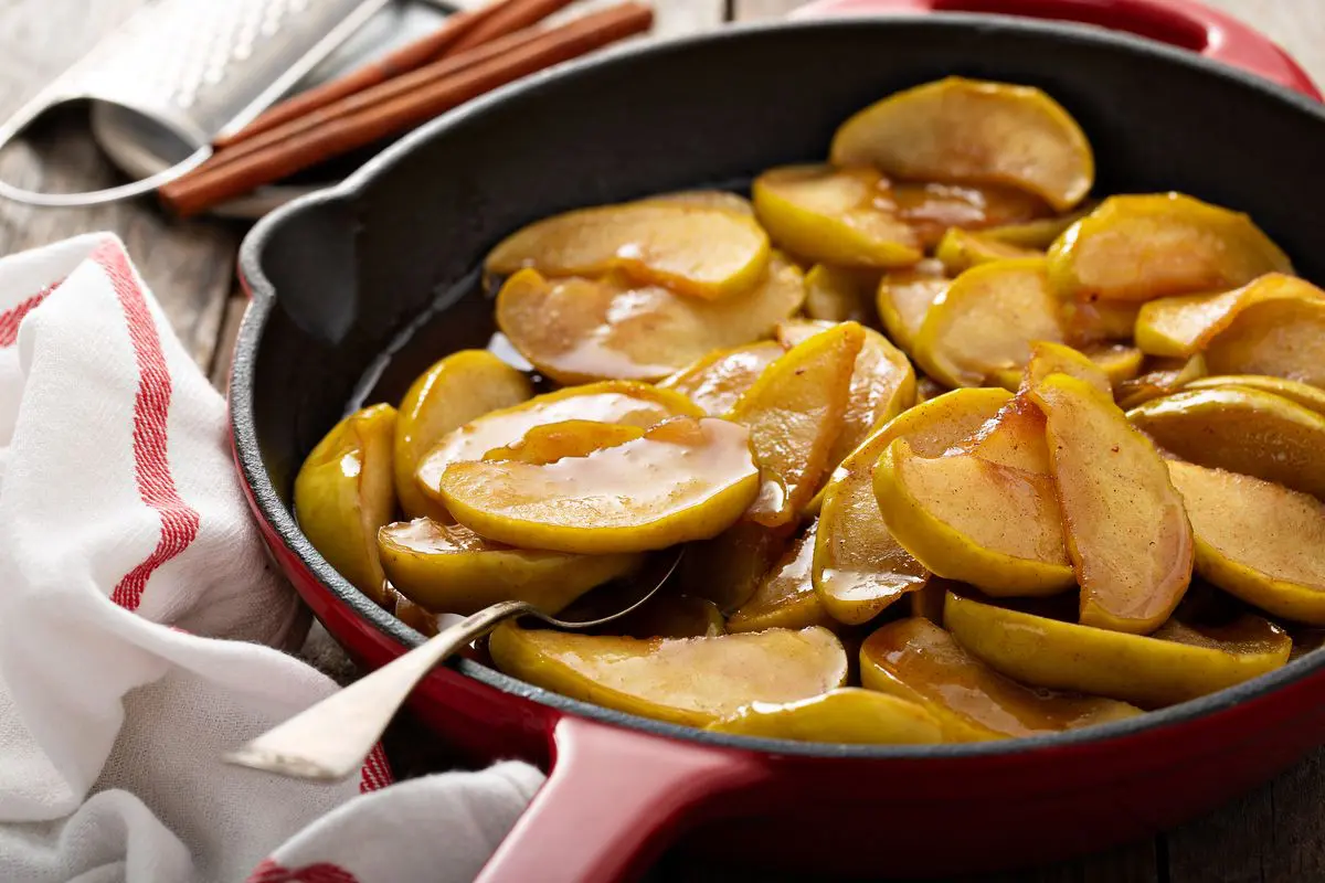 Mele flambè