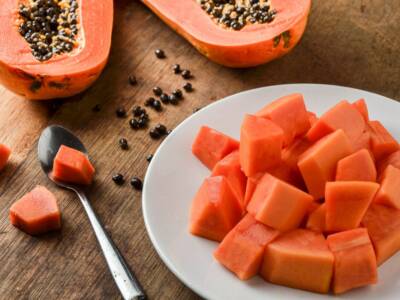 Come si taglia e sbuccia la papaya: gli step da seguire per non sbagliare