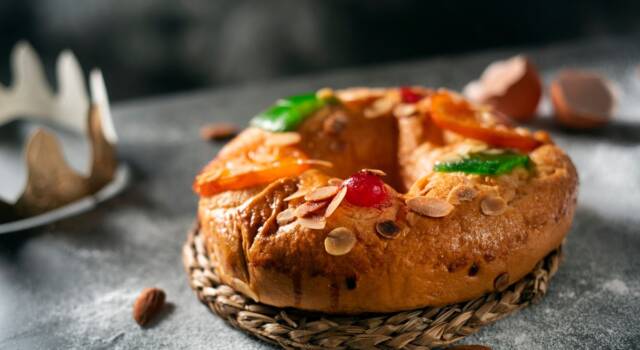 Prepariamo il Roscon de Reyes (la ciambella dei Re Magi) per chiudere in dolcezza le feste!