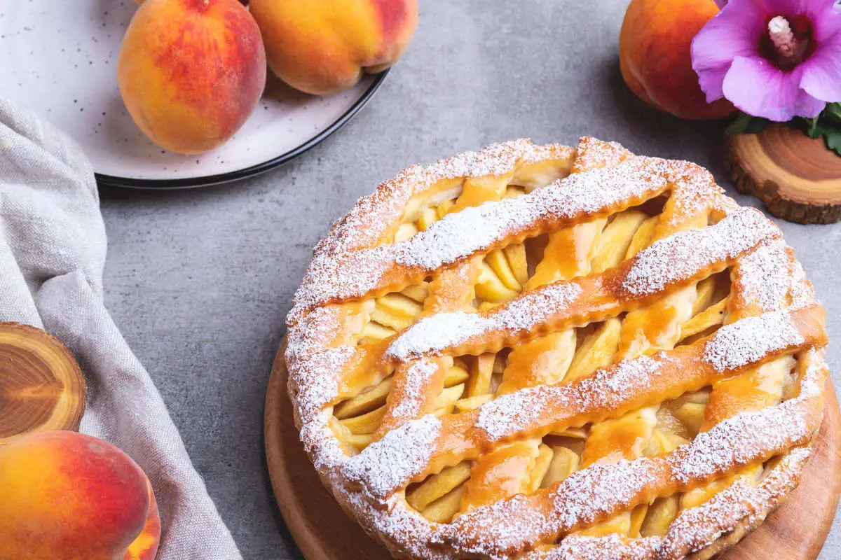 Crostata pesche e amaretti