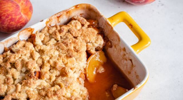 Peach cobbler, il dessert a base di pesche tipico degli Usa!