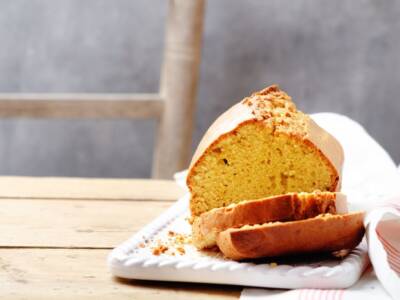 Plumcake allo yogurt in friggitrice ad aria