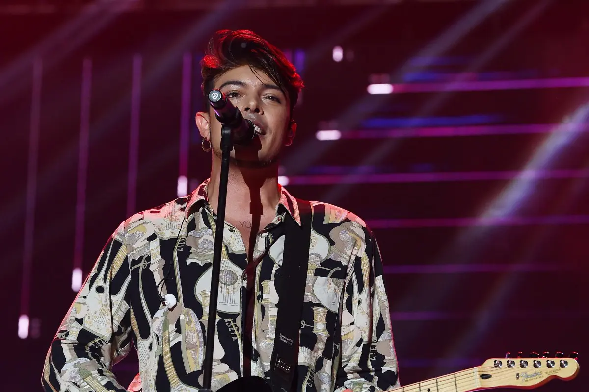 Stash live con i The Kolors in concerto.